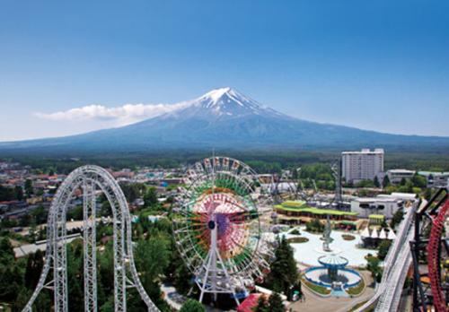 山梨県民限定:やまなしグリーン・ゾーン宿泊割り『富士急ハイランドフリーパス&朝食付プラン』